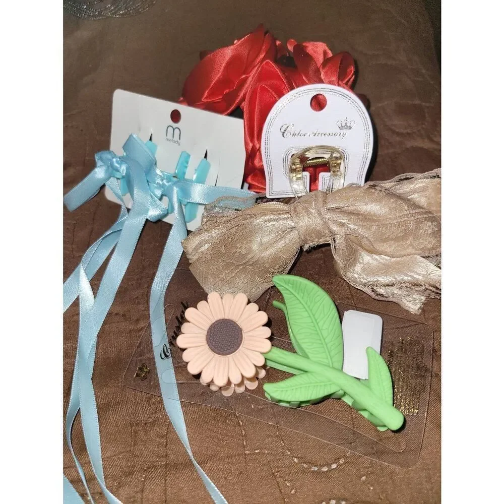 Exotically cute Hair claw clips